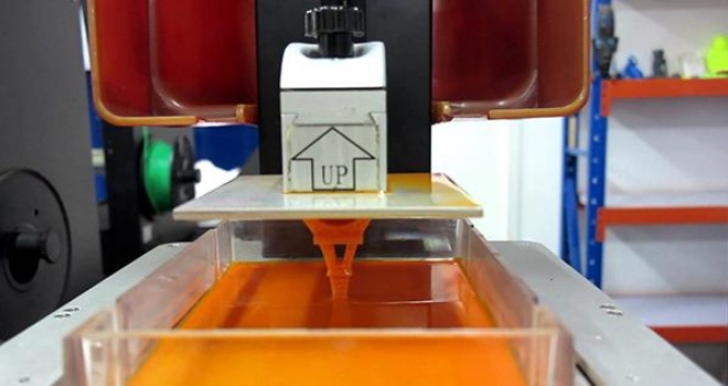 In 3D Tử Chất Liệu : Resin (SLA / WJP) – 9600 Resin: Giải Pháp Cân Bằng Giữa Độ Cứng Và Độ Chi Tiết